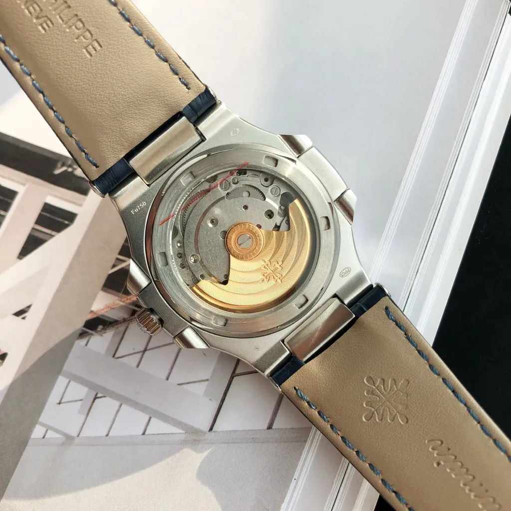 【Foreign trade import】💰2400! Patek Philippe's "Nautilus" Citizen movement comes with new feedback [Movement] Paired with GD's focus on the new Citizen 8215 movement imported from Japan, it inherits Citizen's high-quality, stable and cost-effective advantages, 0️⃣ worries about repairs [Case] 316L stainless steel case CNC technology restores the original shell shape and curvature one to one, pursuing the original 0️⃣ gap [Bracelet] Using 316 stainless steel custom-grade ergonomic bracelet [Dial] Adhering to the fineness of the big manufacturers, we strictly pursue the gap between the text lines, the thickness of the scales, and the luminous color, and strive to synchronize the 0️⃣ gap with the genuine ones ⚠️ Please look for the exclusive quality of GD products